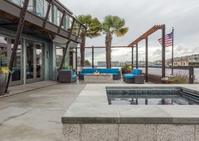Lands End Exterior 6